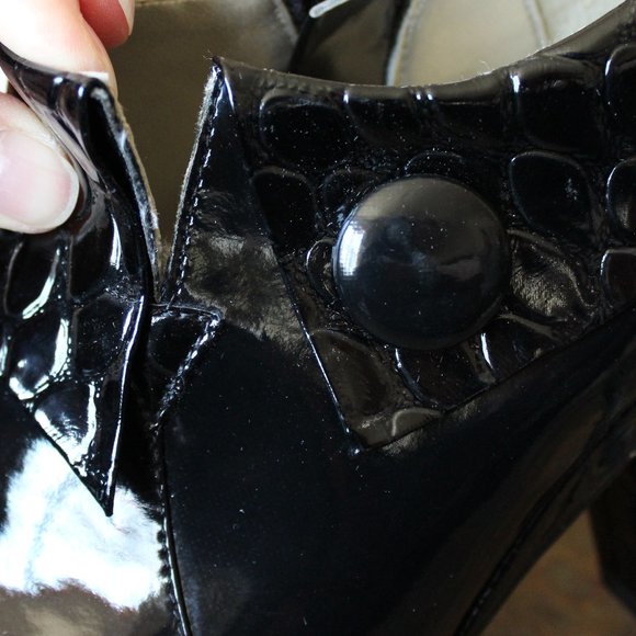 NWT - Bellini black patent ankle bootie, size 6M - Picture 8 of 8